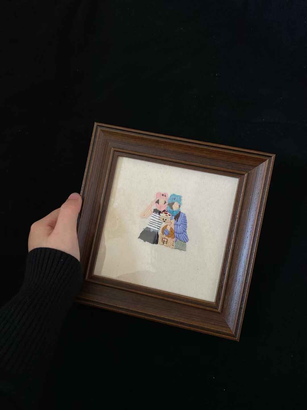 Customised Hand Embroidery(Double Figure)