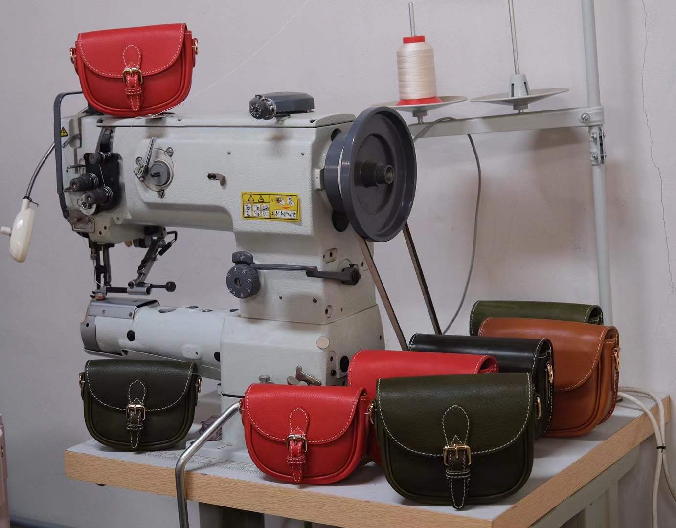 Sylphid’s Wayfarer – First-Layer Cowhide Saddle Bag (Multiple Colors)